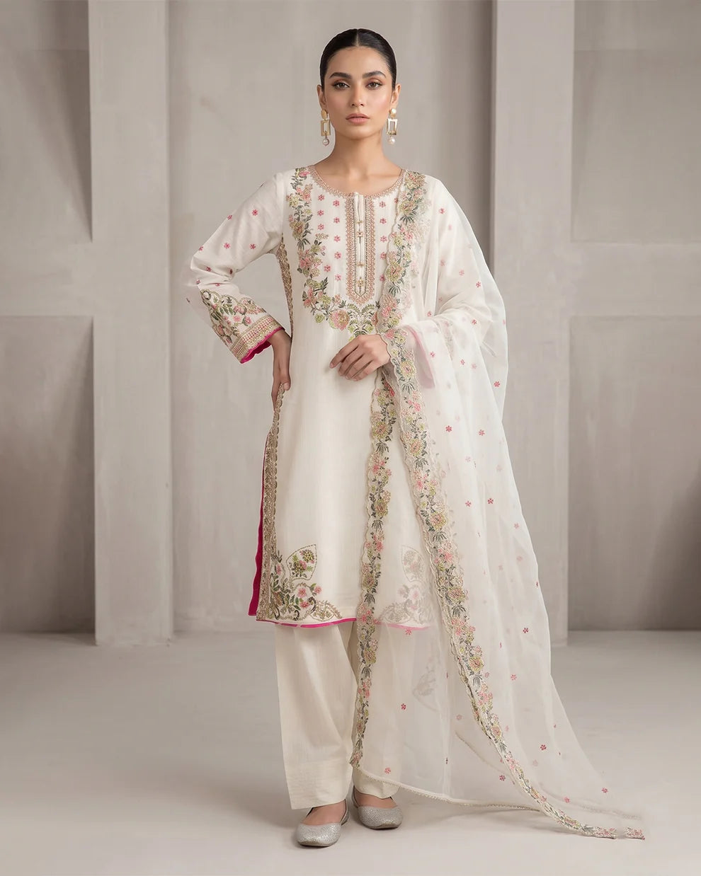 AR-4028-White