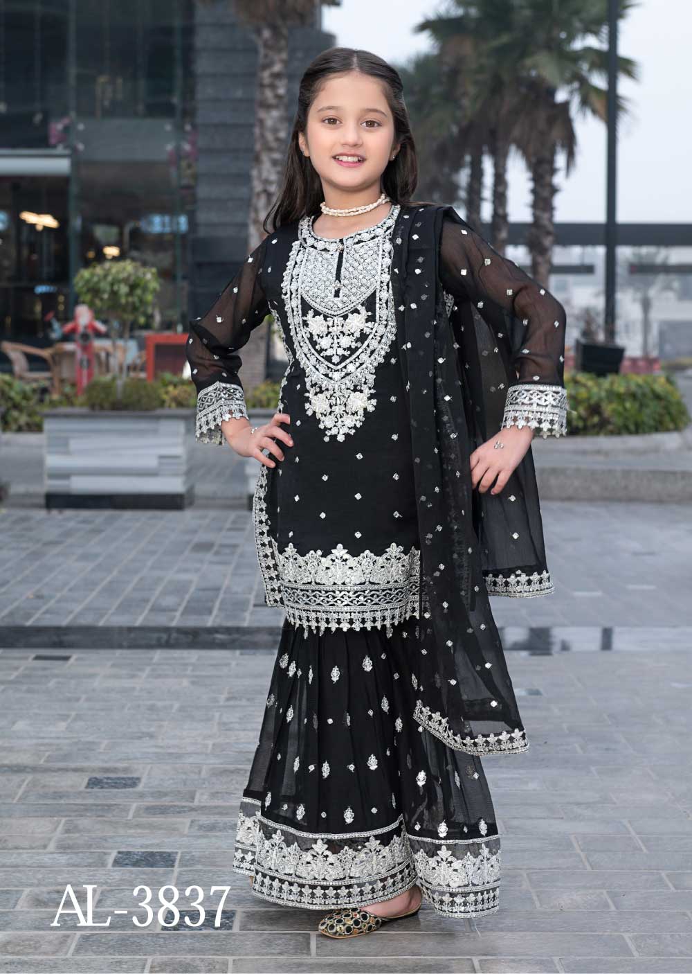 AR-3837 - Kids - Sherry's wardrobe