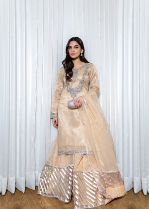 AREESHA - Sherry's wardrobe