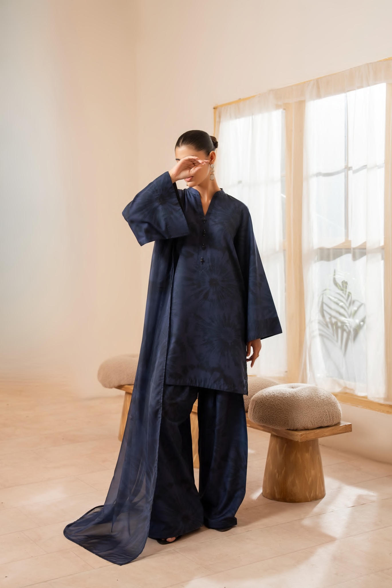 Casual Lite - MIDNIGHT BLOOM