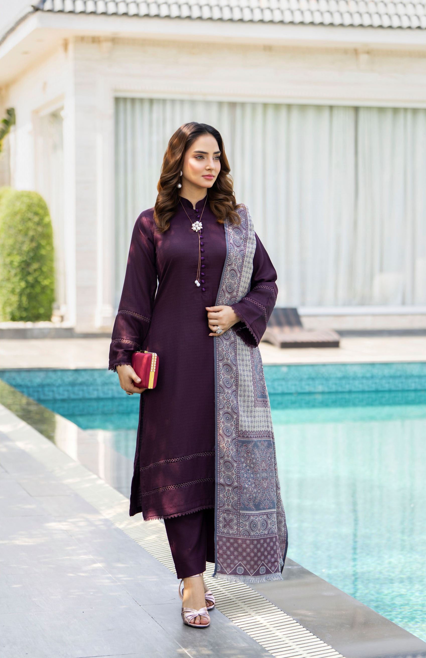 Plum Aura - Raniya. H