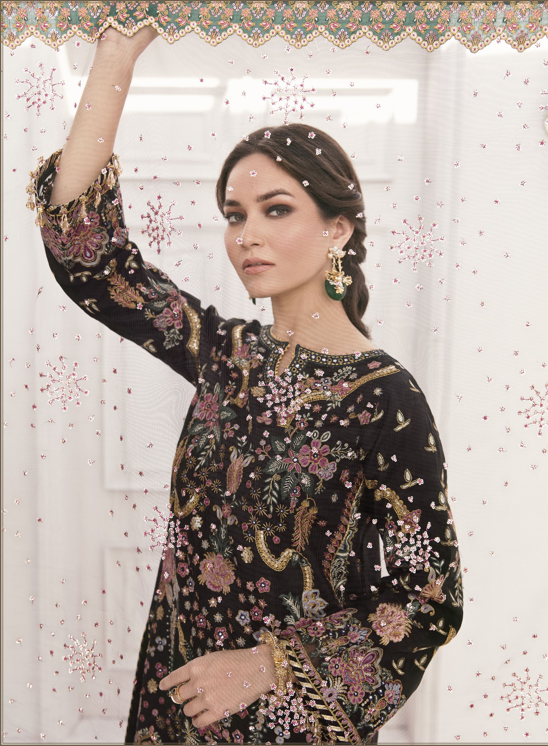 BQU-CH11-D04 - Sherry's wardrobe