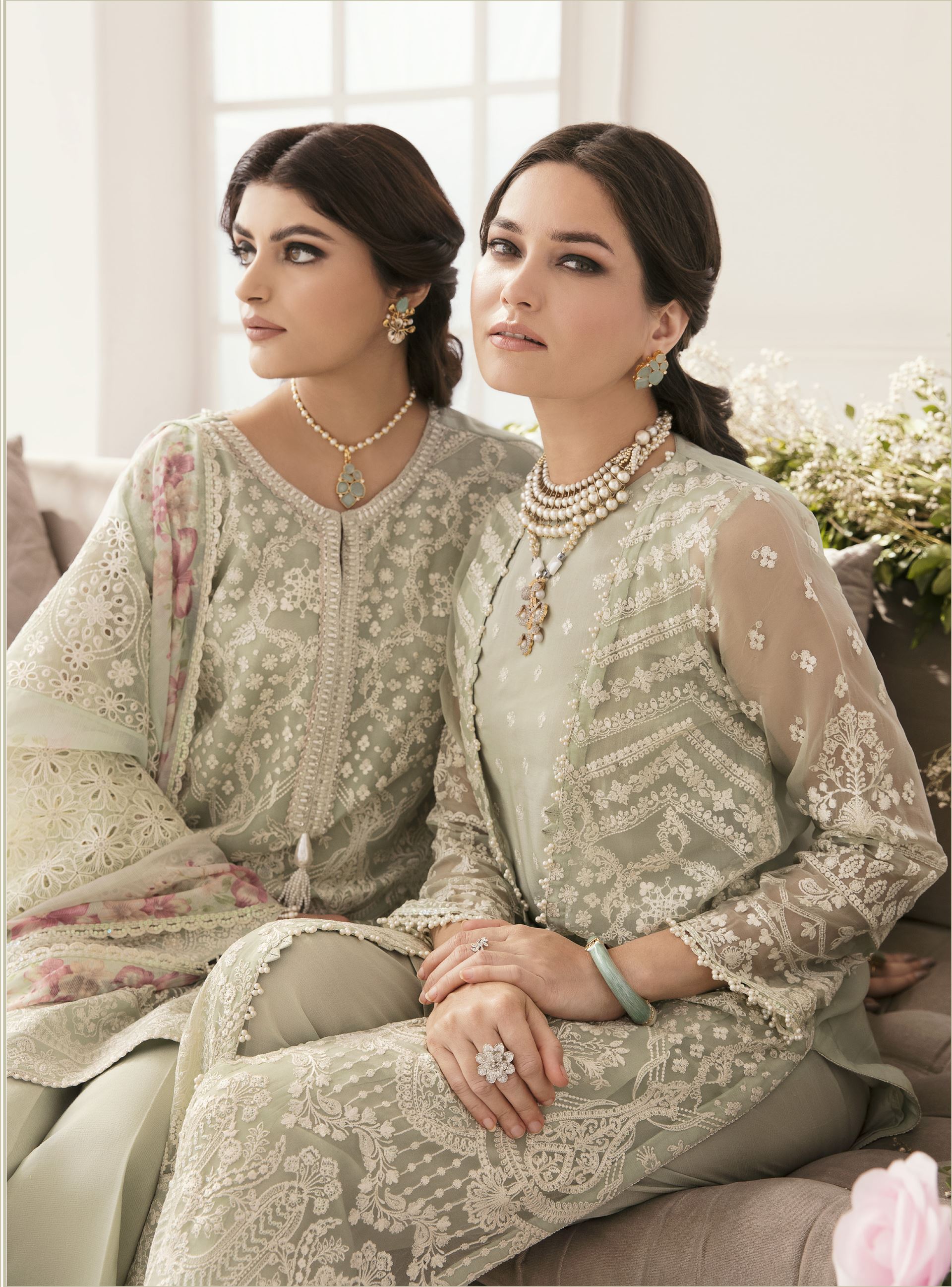 BQU-CH11-D01 - Sherry's wardrobe