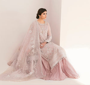 BQU-CH11-D05 - Sherry's wardrobe