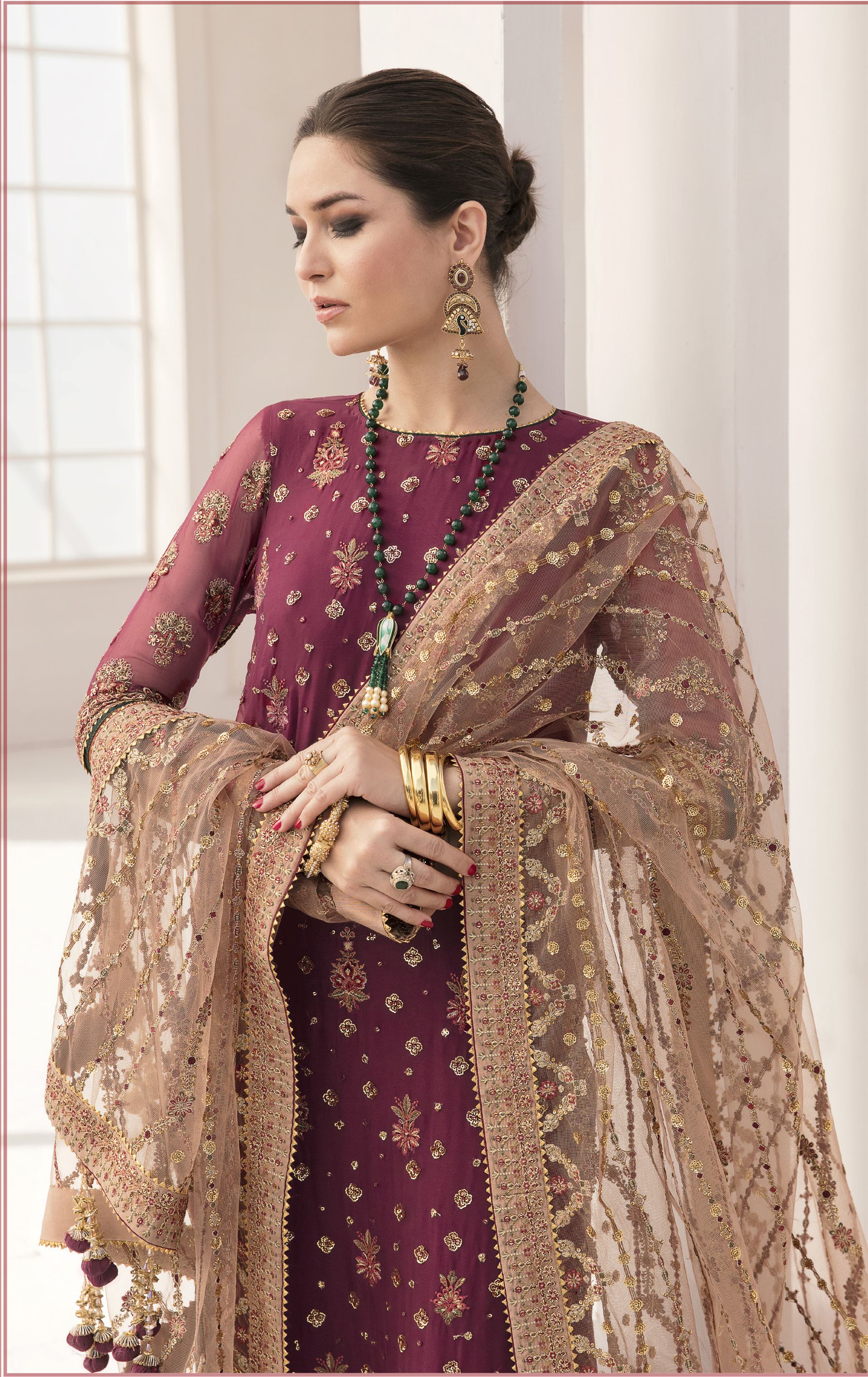 BQU-CH11-D02 - Sherry's wardrobe