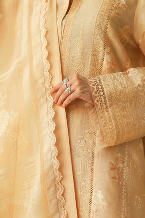 D23-13A - Sherry's wardrobe