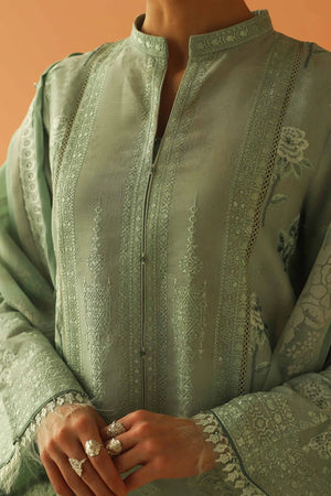 D23-13B - Sherry's wardrobe