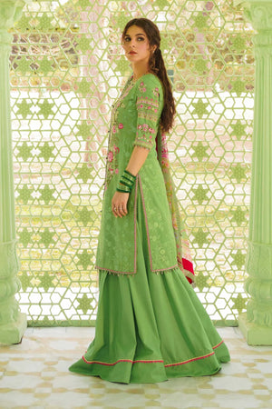 D23-2A - Sherry's wardrobe