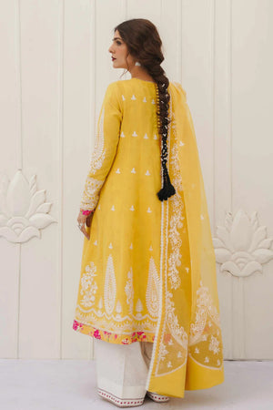 D23-9B - Sherry's wardrobe