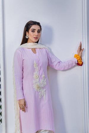 F-109 KB - Sherry's wardrobe