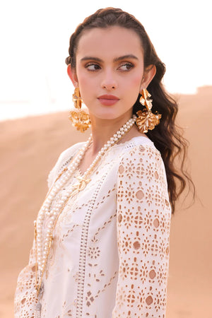 KM-02 SAOIRSE - Sherry's wardrobe