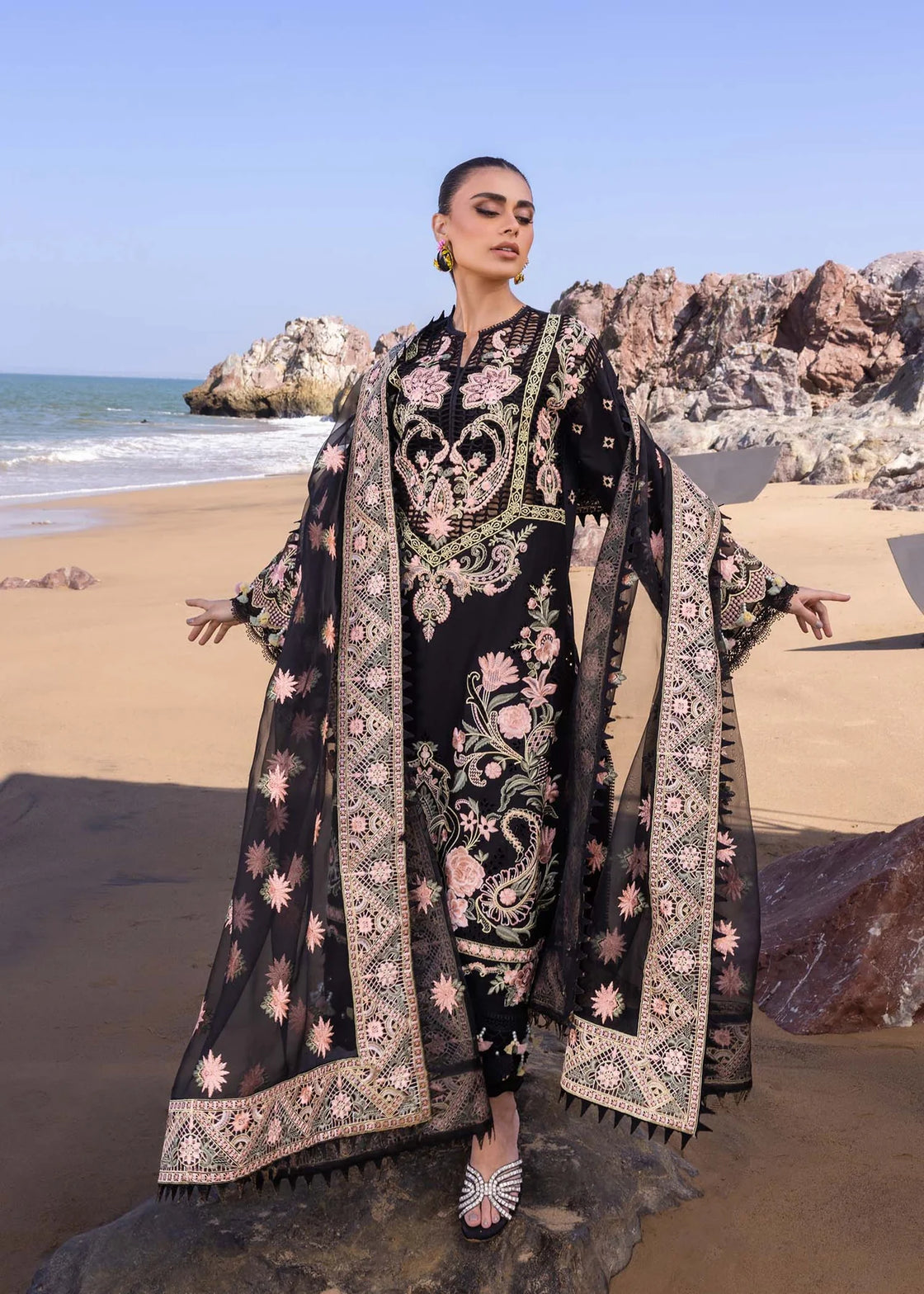 IRIS - Sherry's wardrobe