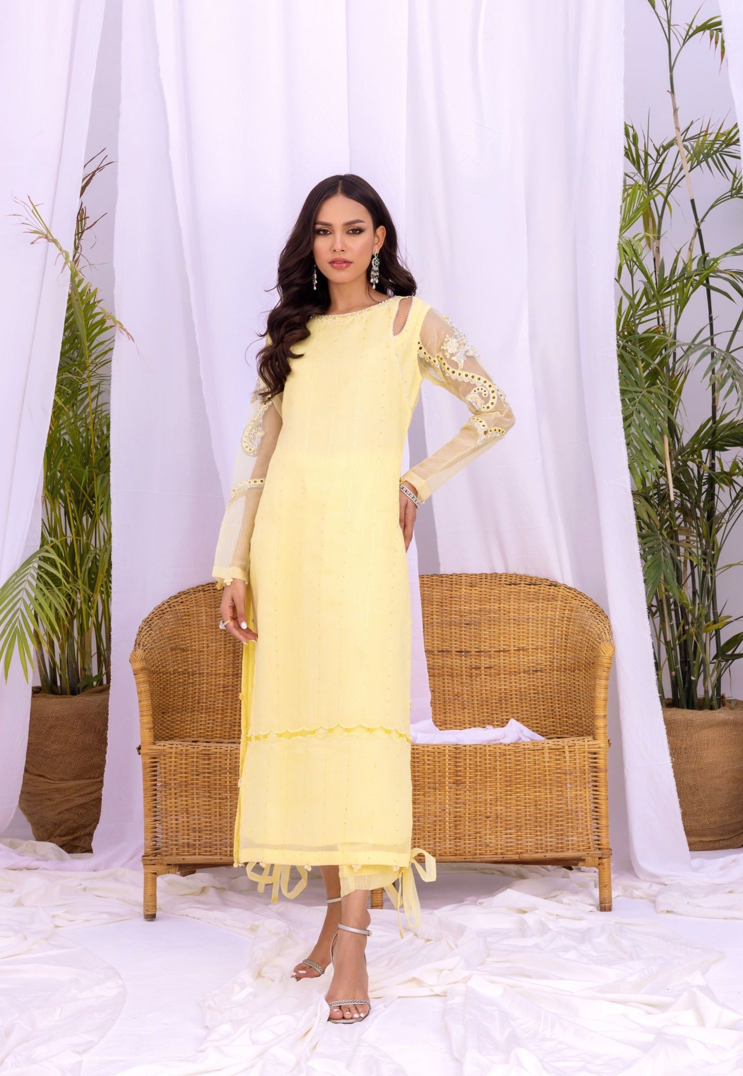 AN-51 - Sherry's wardrobe