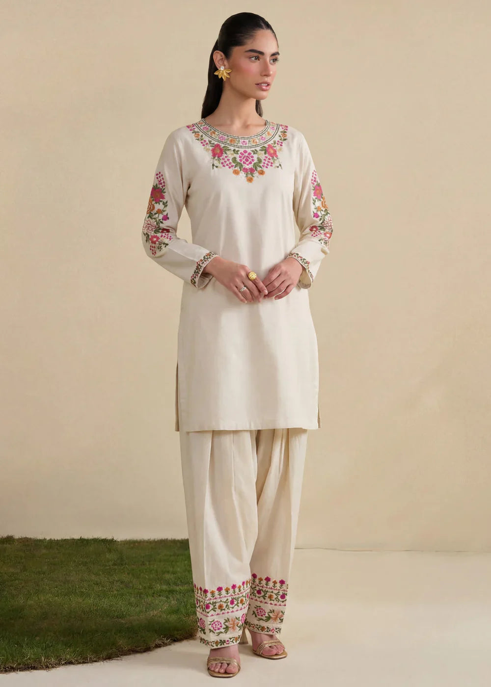 Ayza Beige-Lawn