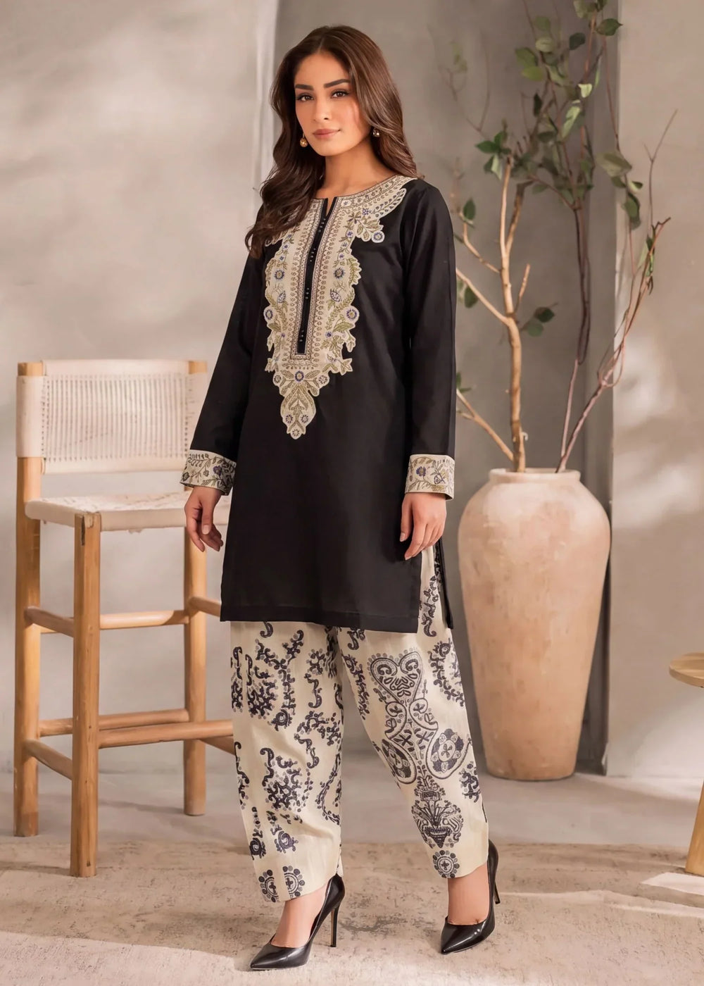 Nakhshab Black