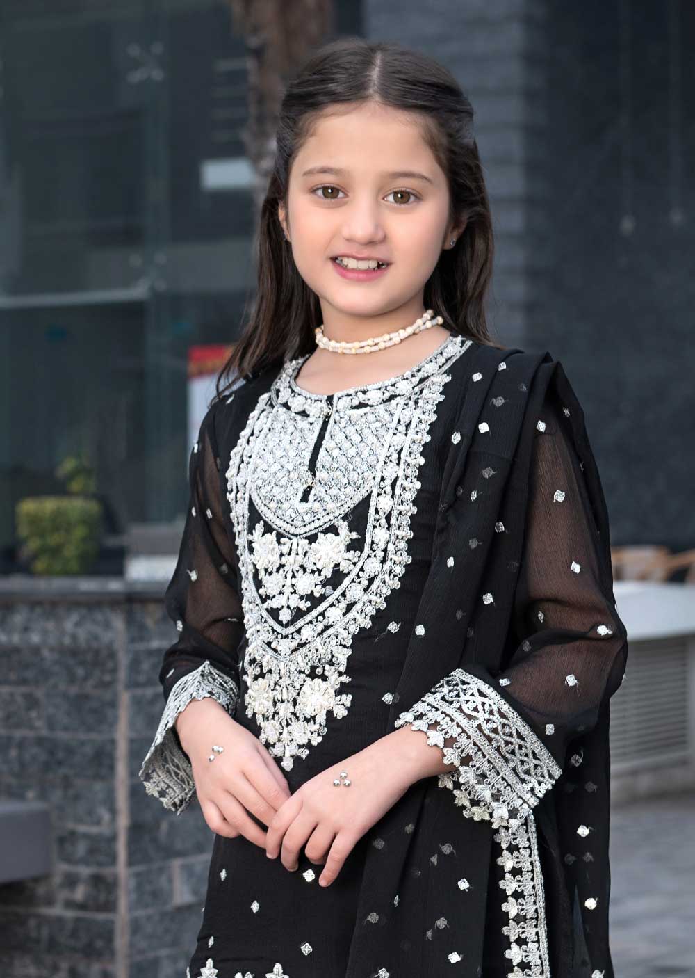 AR-3837 - Kids - Sherry's wardrobe