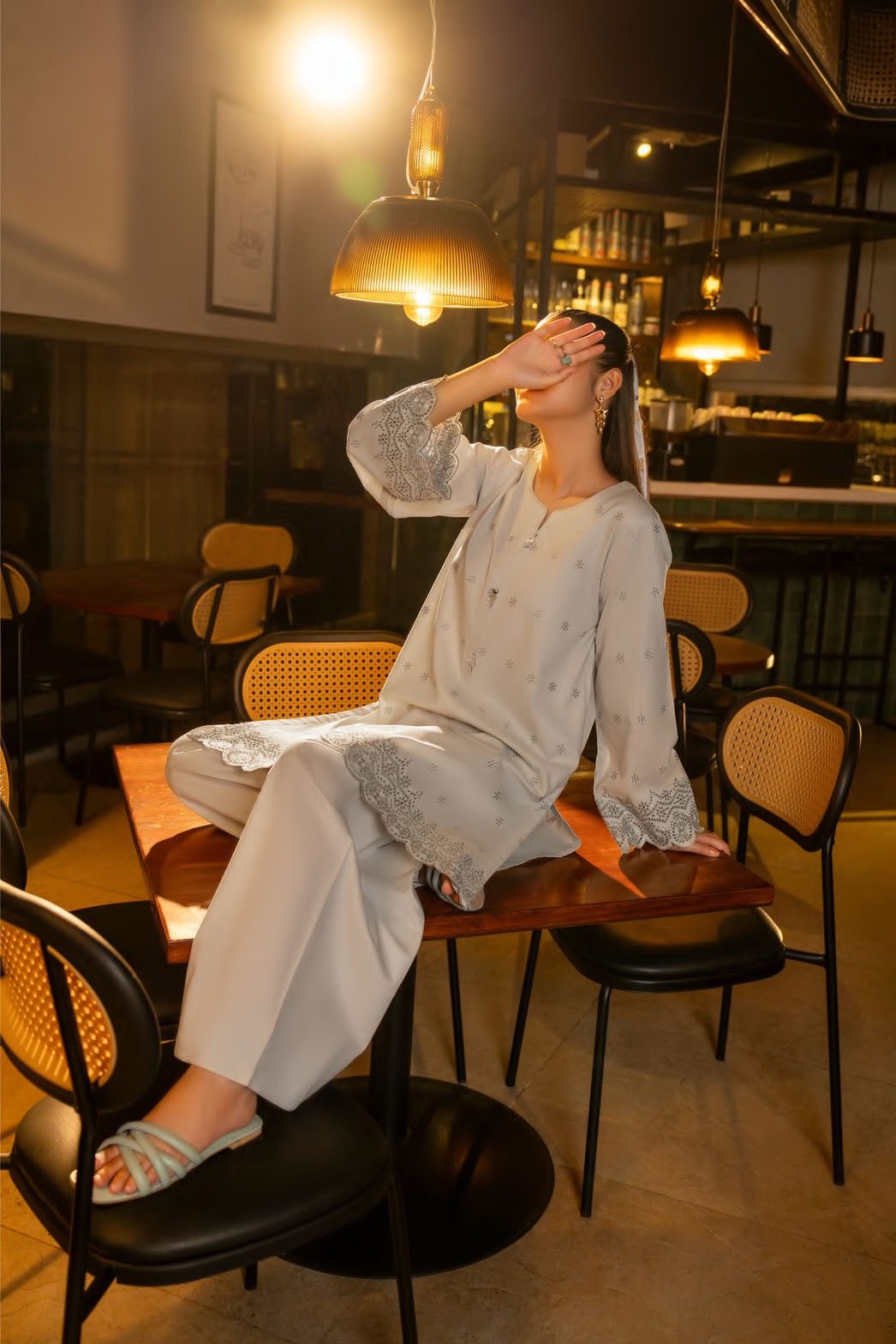 Casual Lite - Ash Grace
