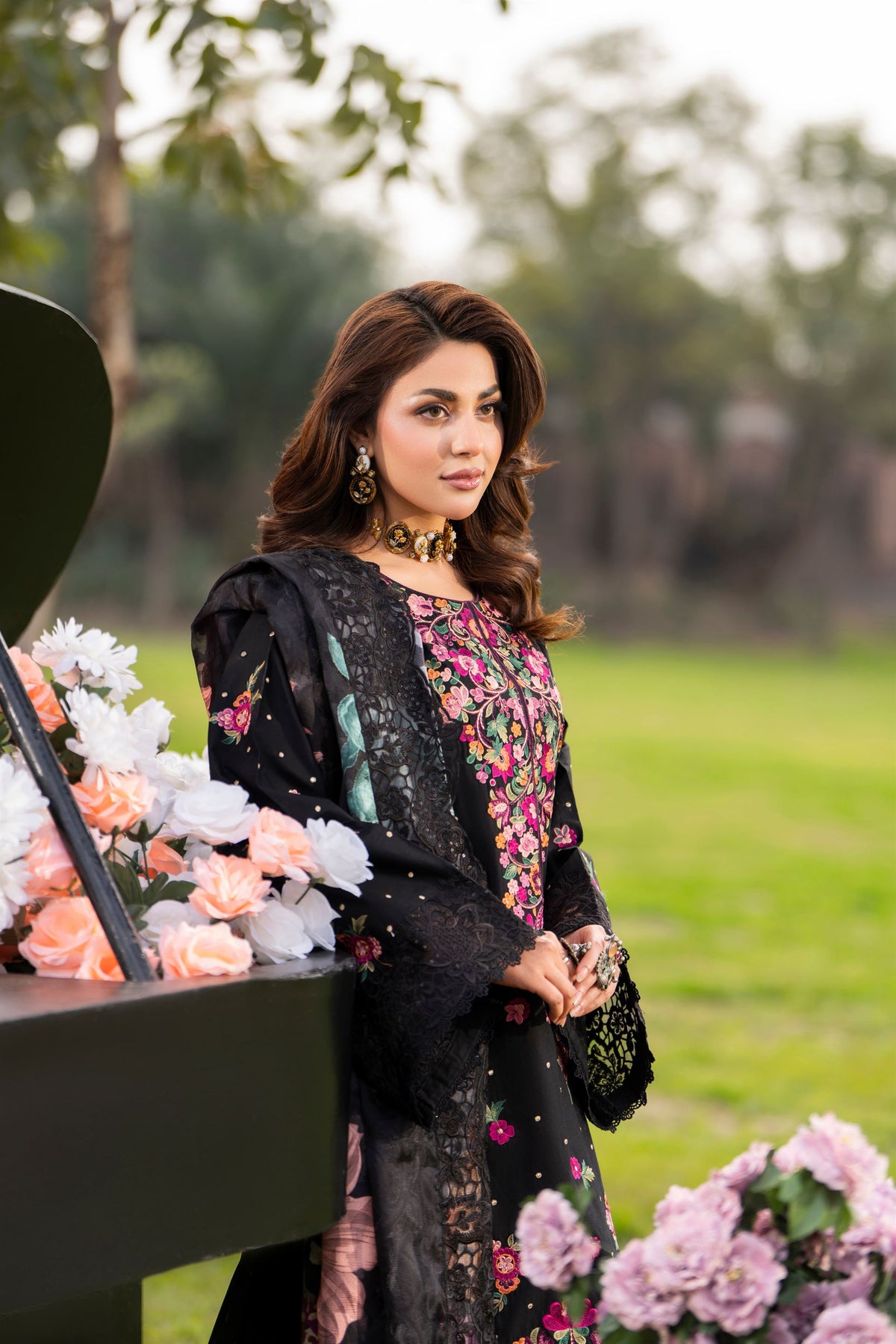 KC-1553-Black Floral