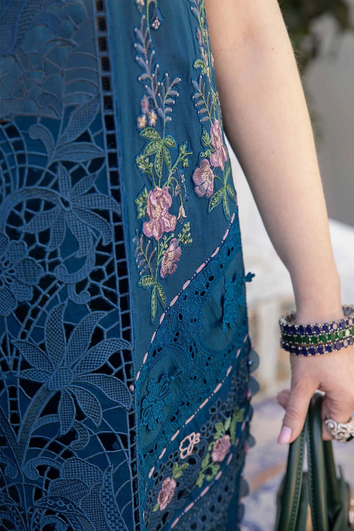 Unstitched Lawn | D-2415-A - Sherry's wardrobe