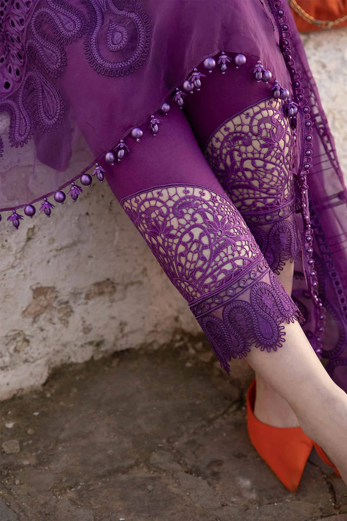 Unstitched Lawn | D-2402-B - Sherry's wardrobe