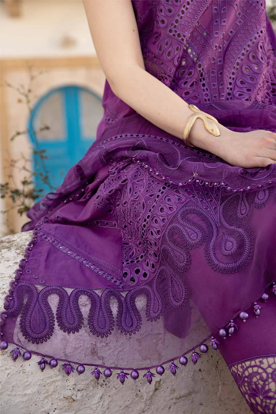 Unstitched Lawn | D-2402-B - Sherry's wardrobe