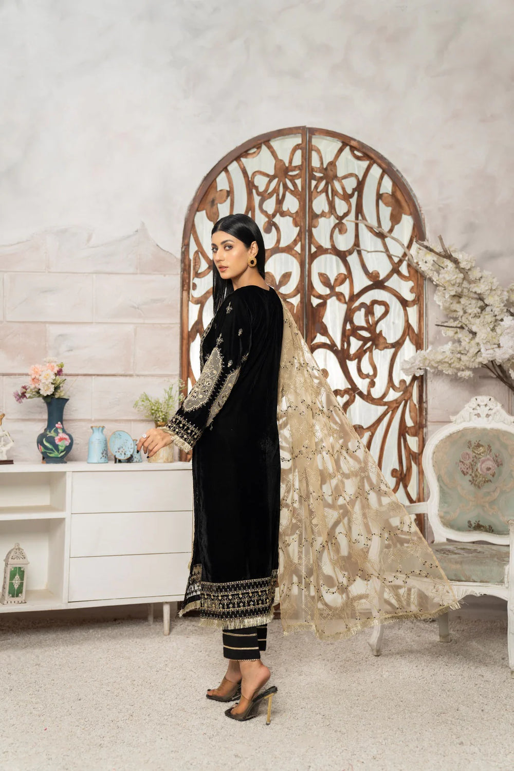 Miraculous - 3Pc Velvet Suit (Pret) - Sherry's wardrobe