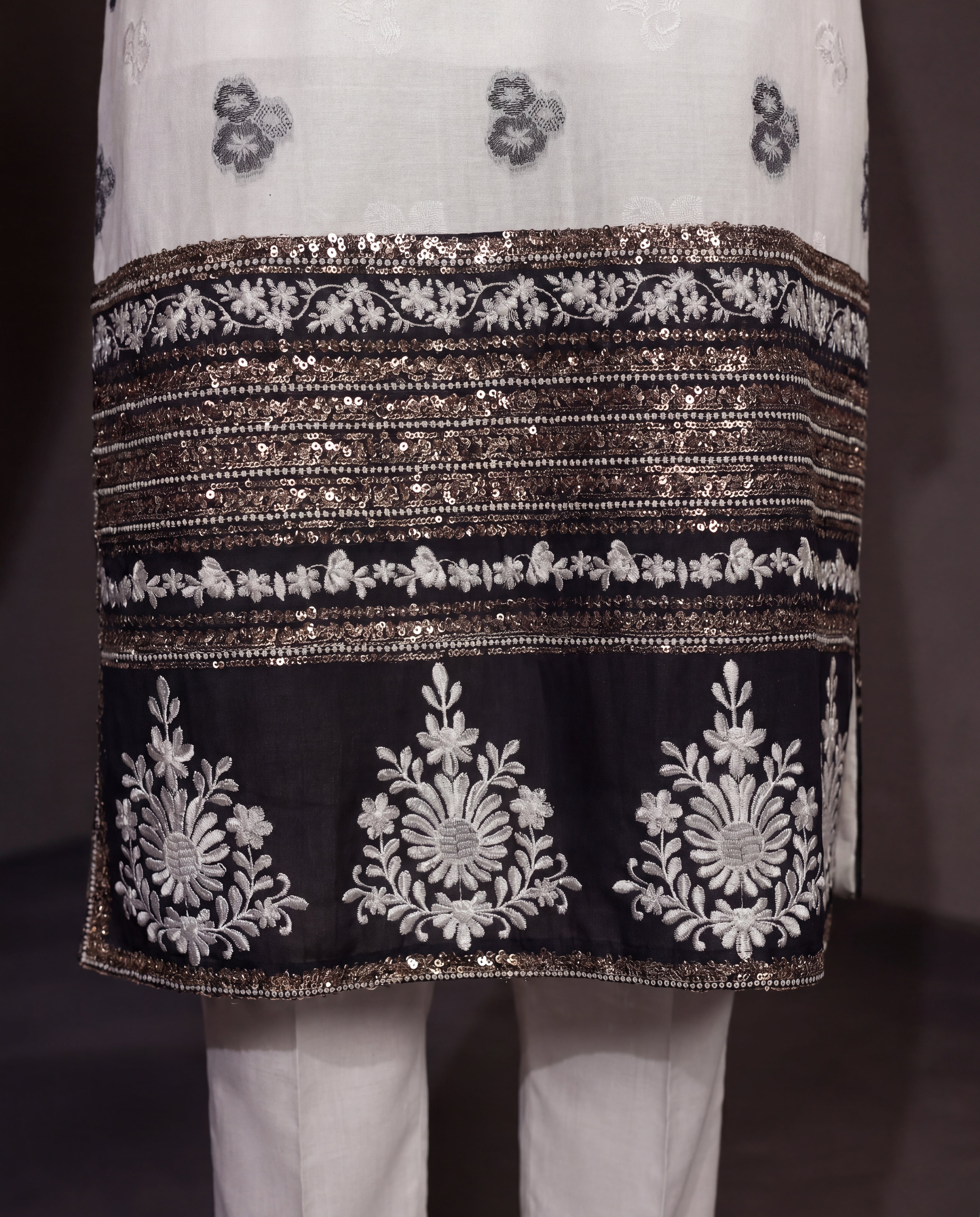 Dur-e-Shahwar – Premium Cotton Lawn Suit