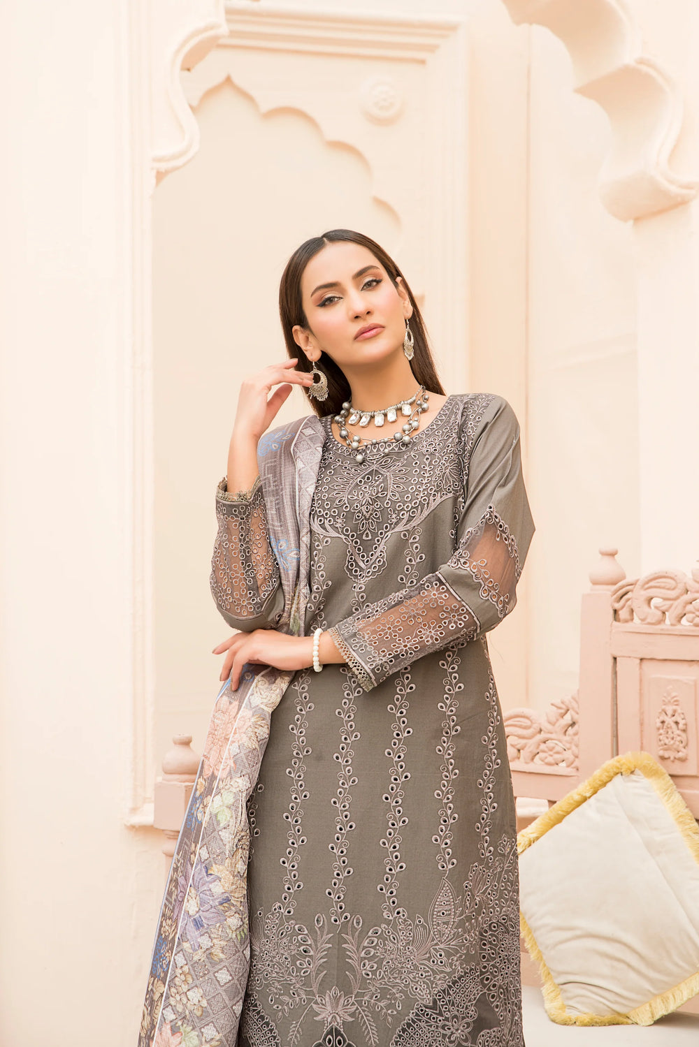 AR-3223 - Sherry's wardrobe