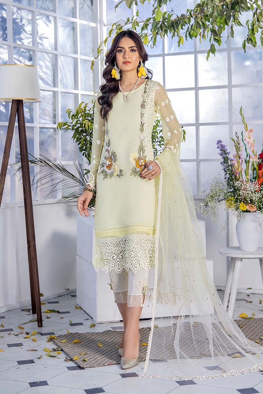 F-128 - Sherry's wardrobe
