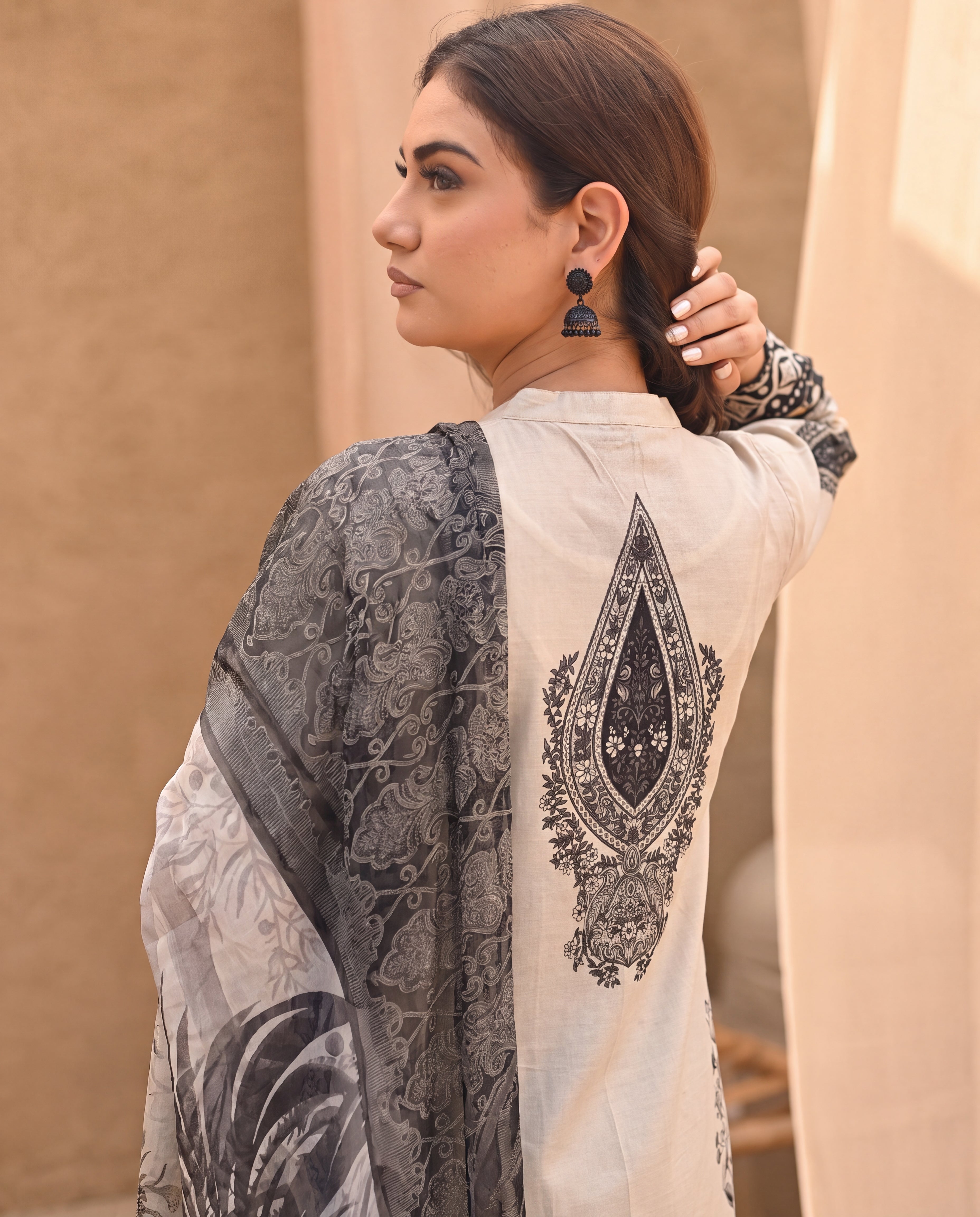 Zaitoon – Monochrome Lawn 3-Piece