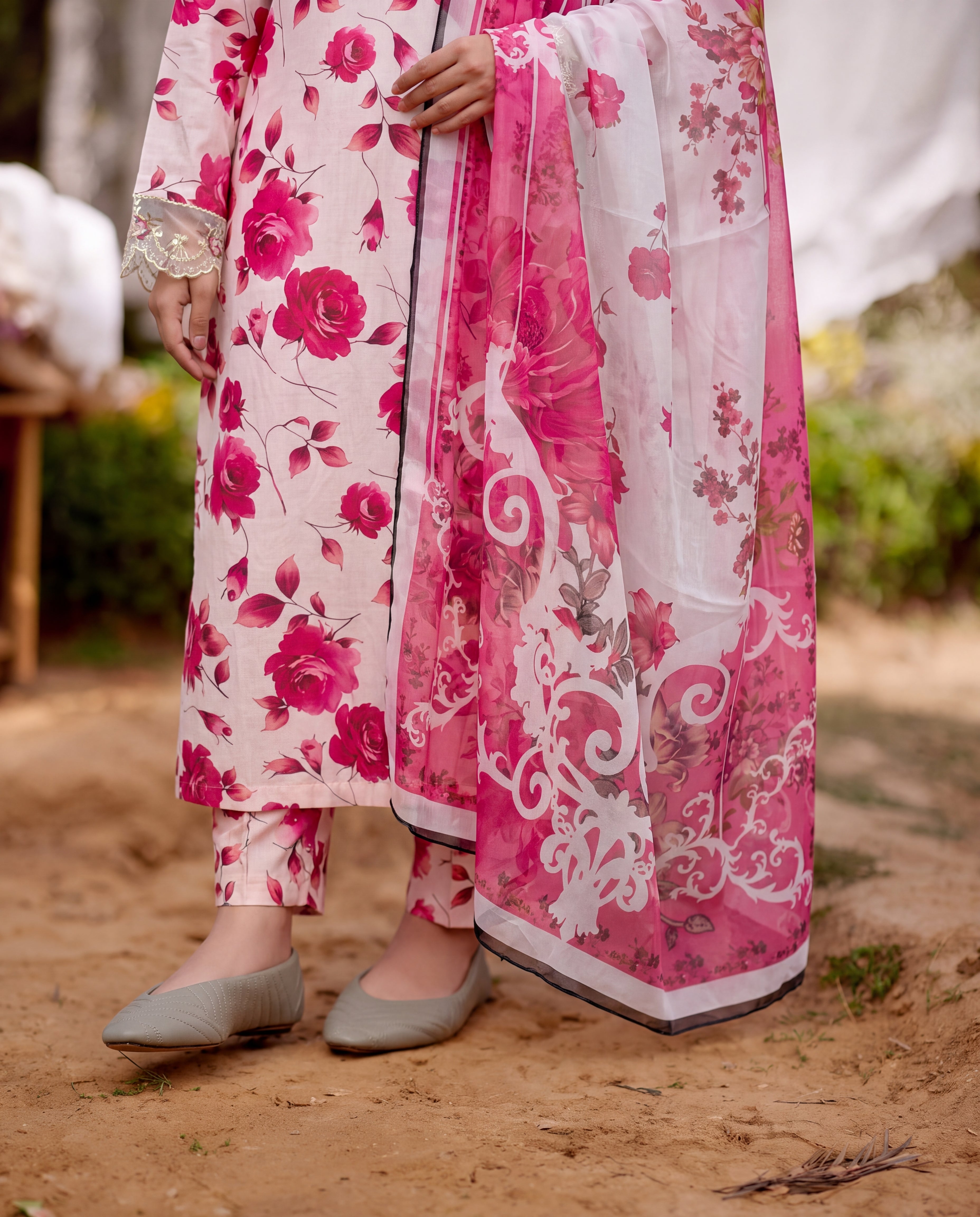Gul-e-Reza – Floral Lawn 3-Piece Suit