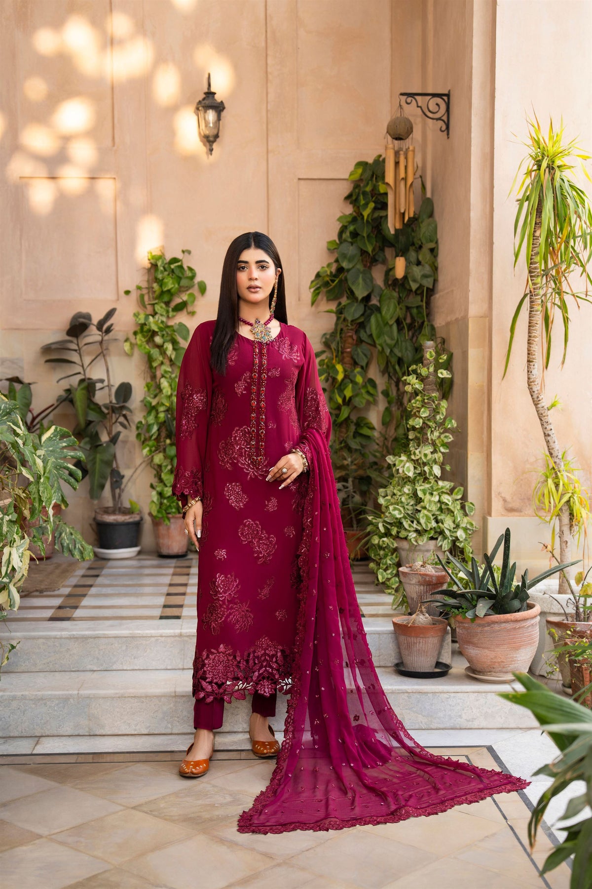 Karma Hayat - F-497 Crimson Velvet