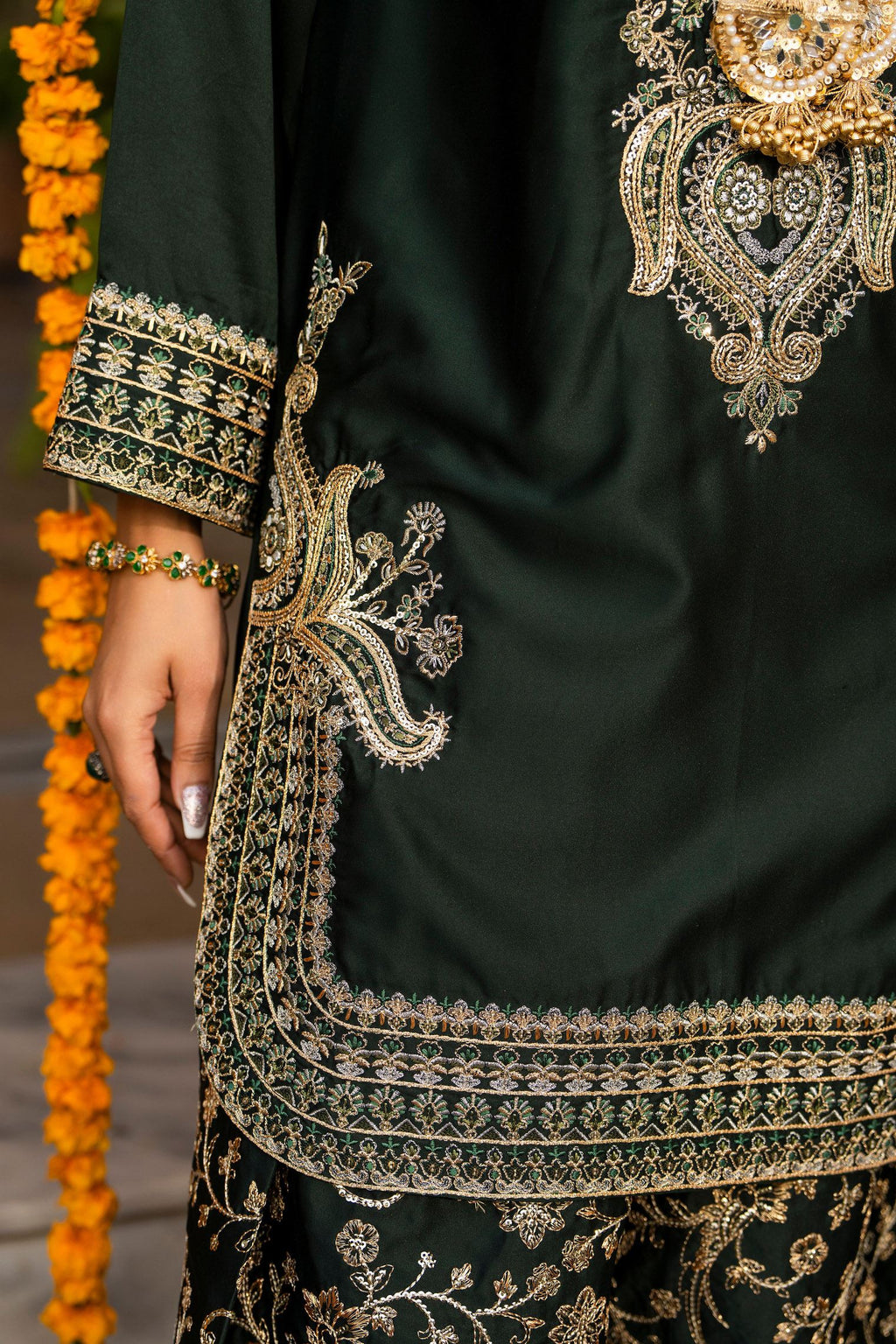 Karma Hayat - F-493 Bottle Green
