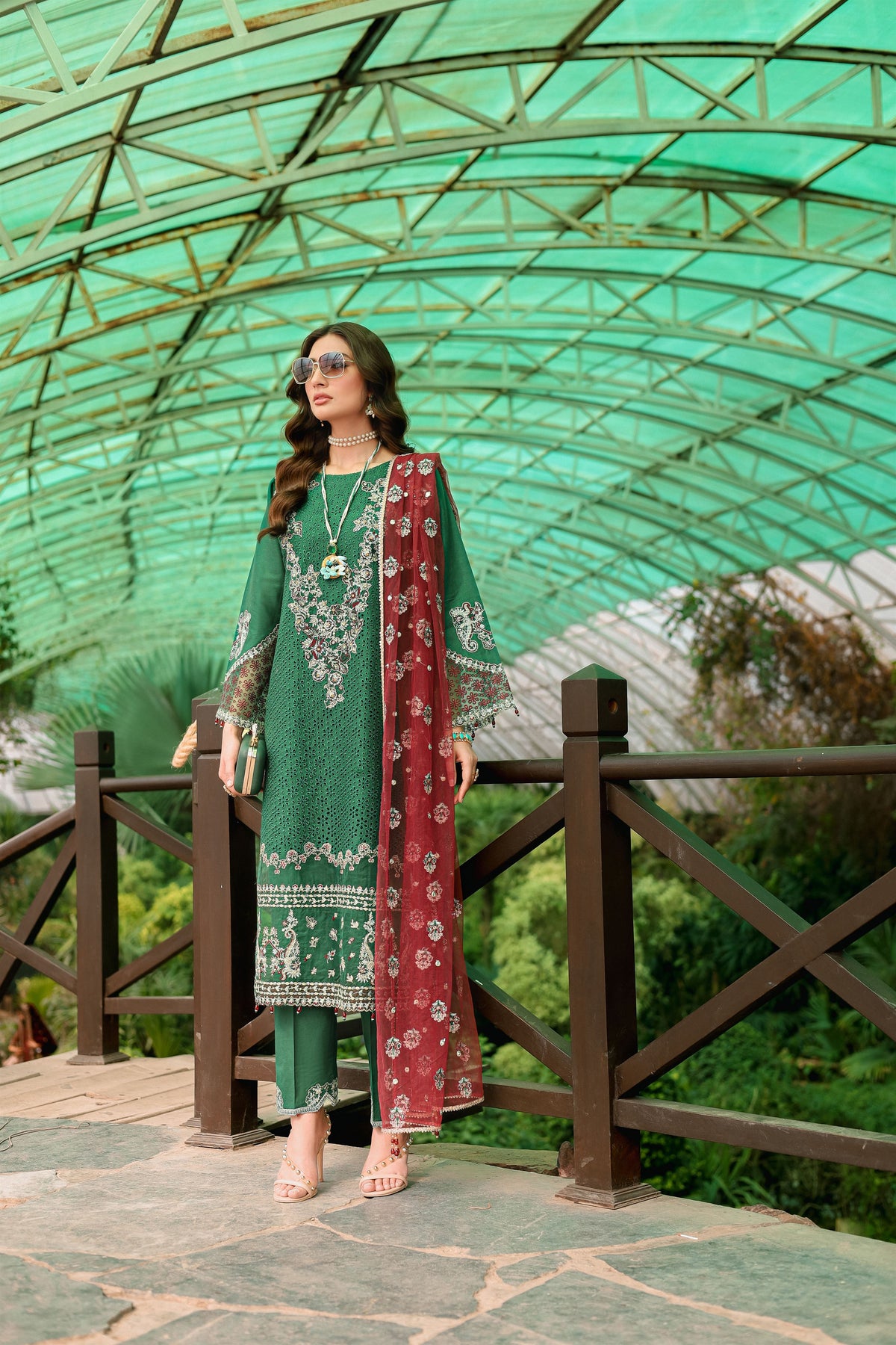 AL-809 - Sherry's wardrobe