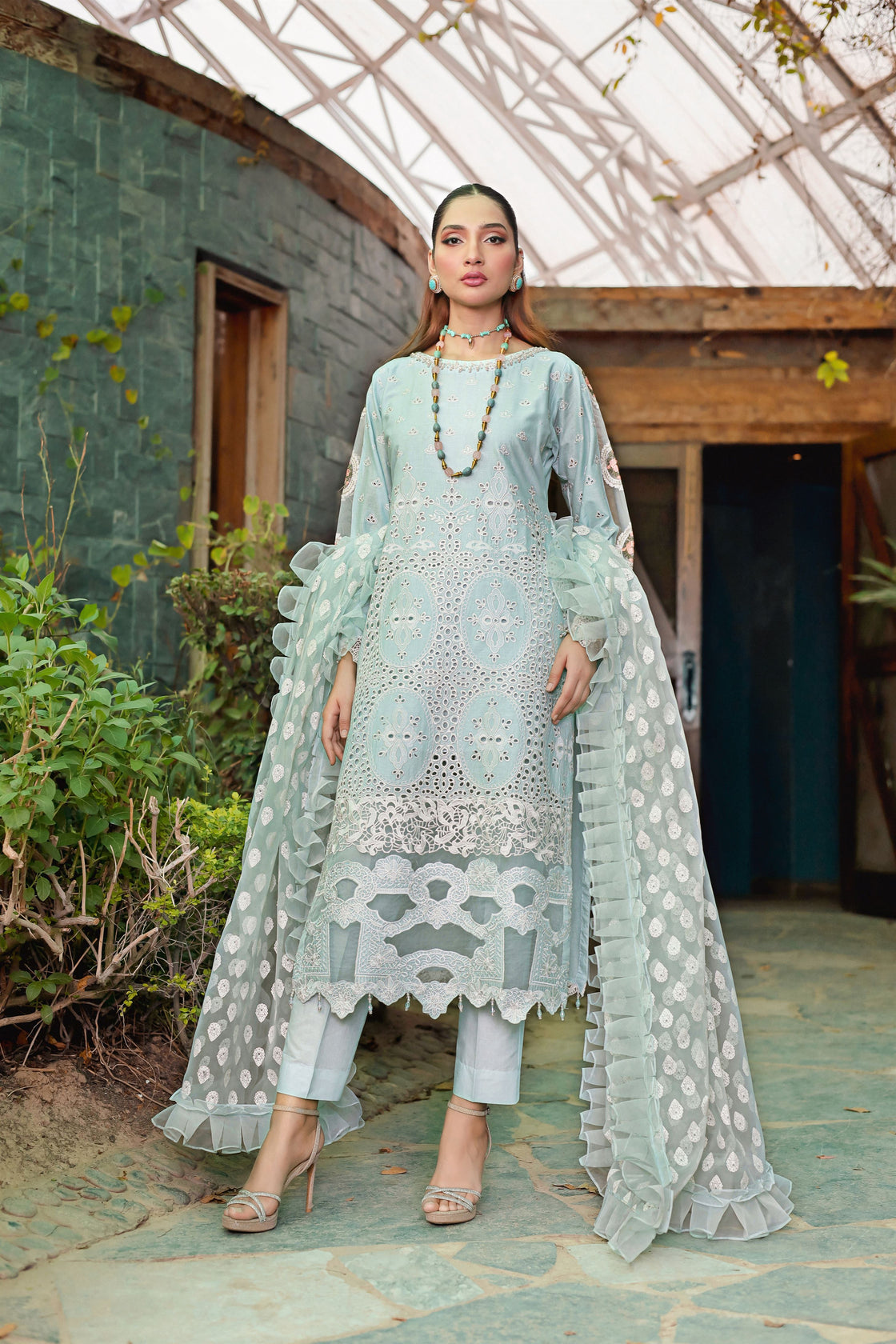 AL-805 - Sherry's wardrobe