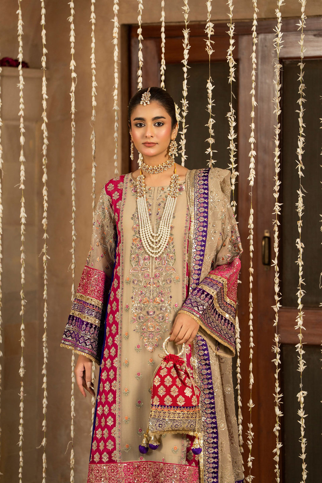 Karma Jahanara - F-501 Camel Brown