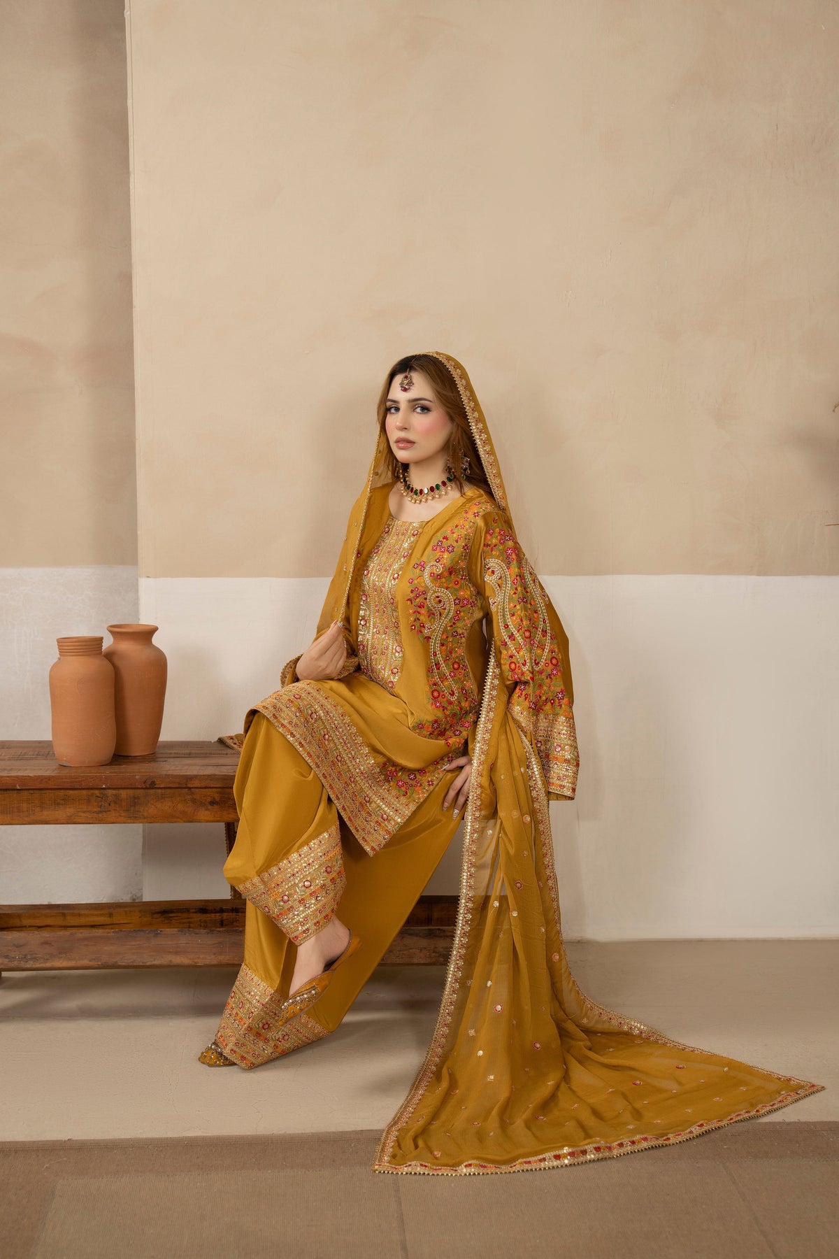 KC - F-533 - ANTIQUE MUSTARD