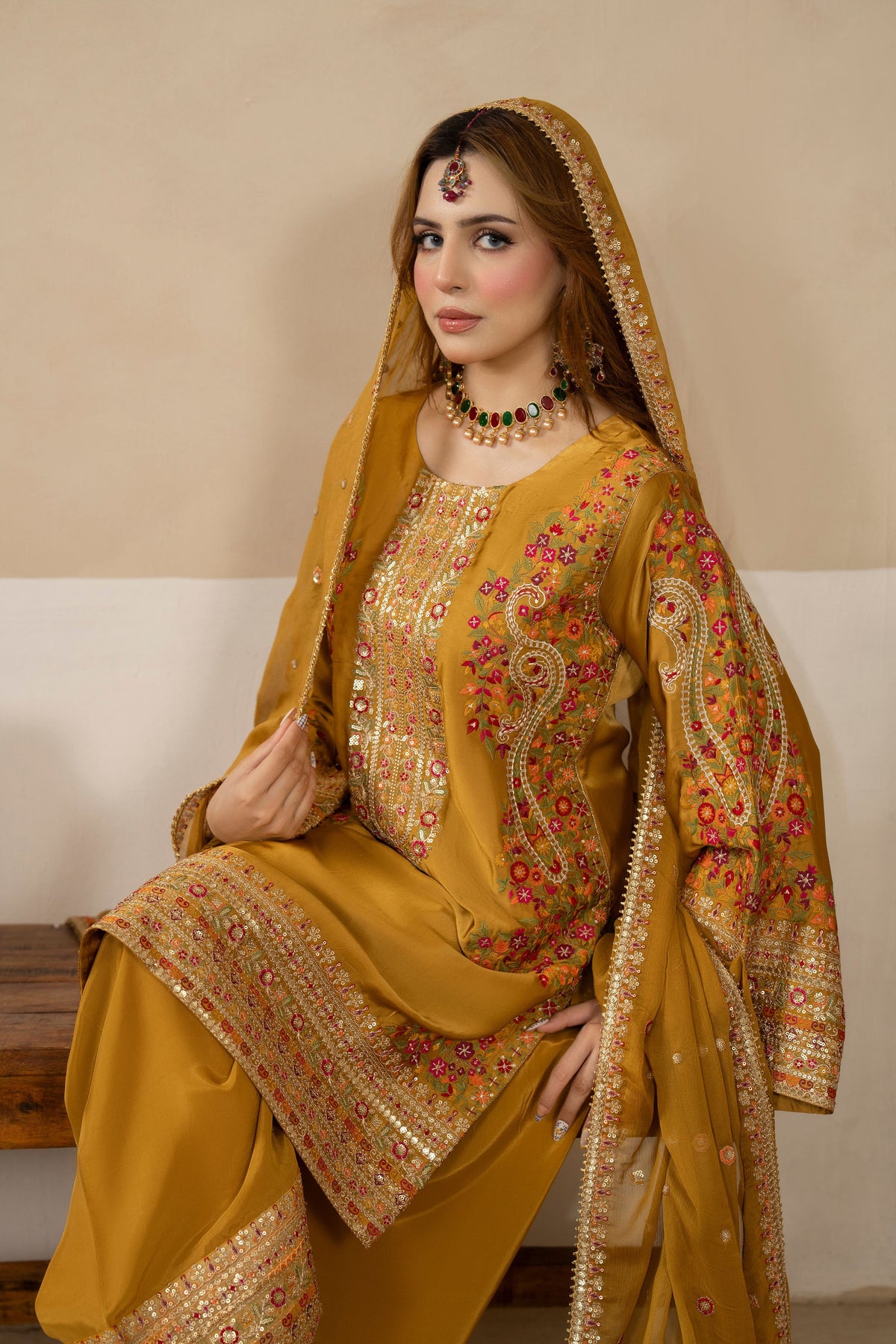 KC - F-533 - ANTIQUE MUSTARD
