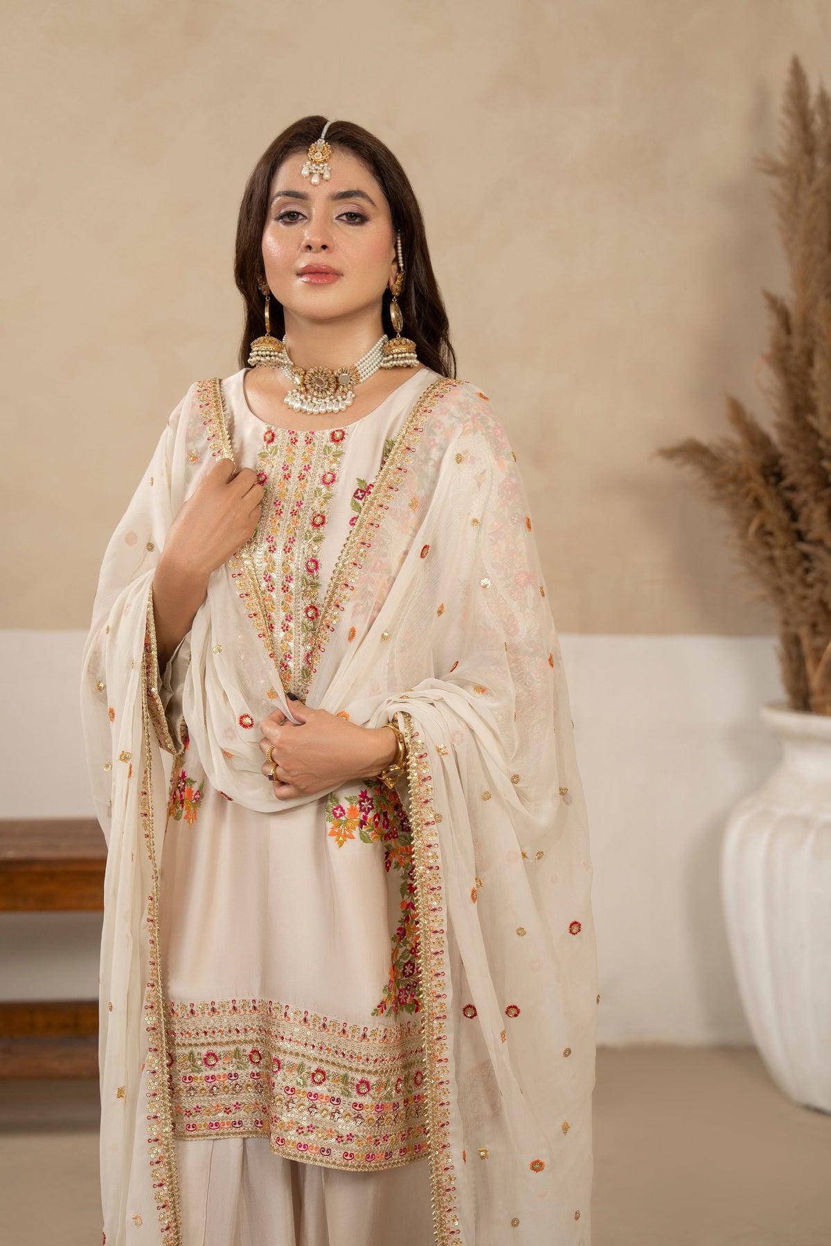 KC - F-533 - WARM IVORY