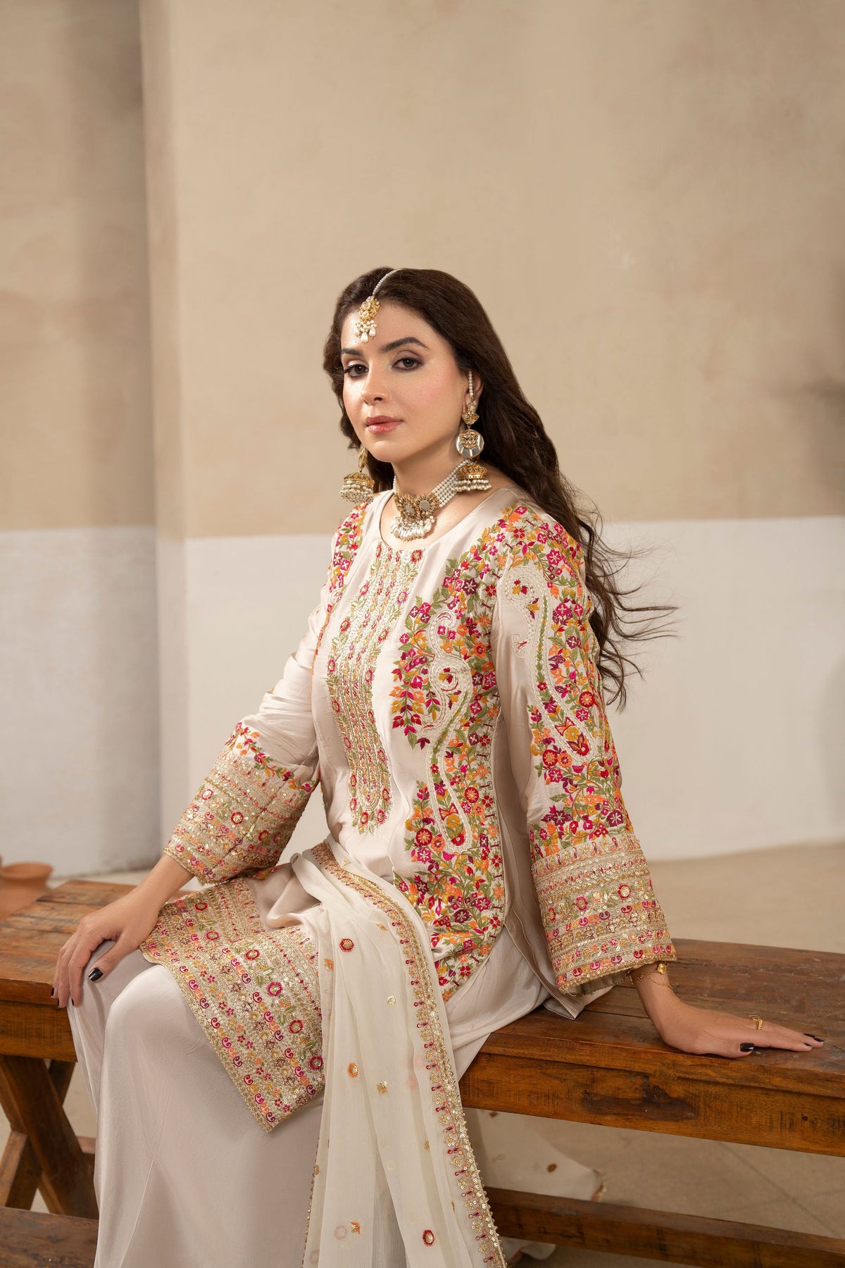 KC - F-533 - WARM IVORY