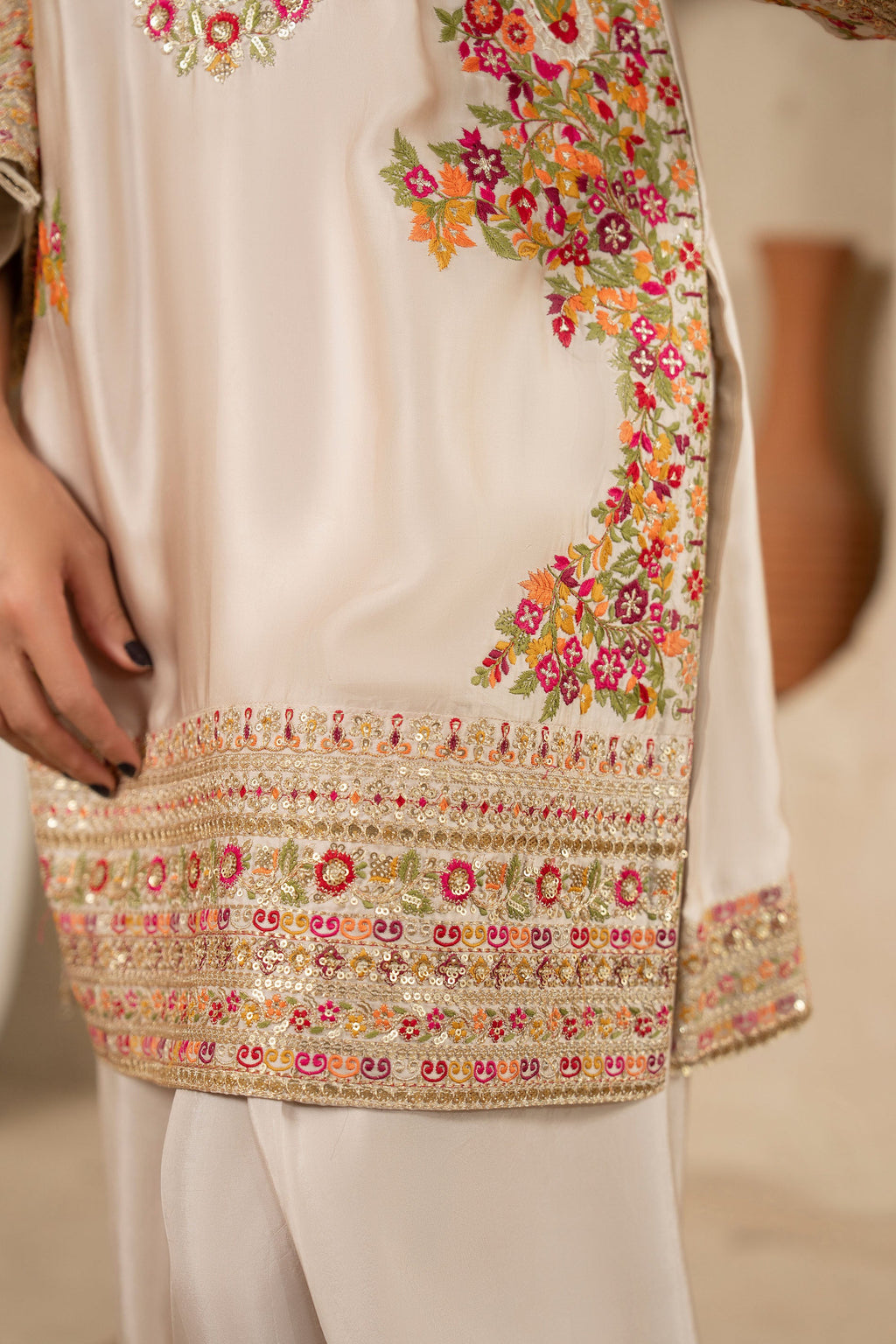 KC - F-533 - WARM IVORY