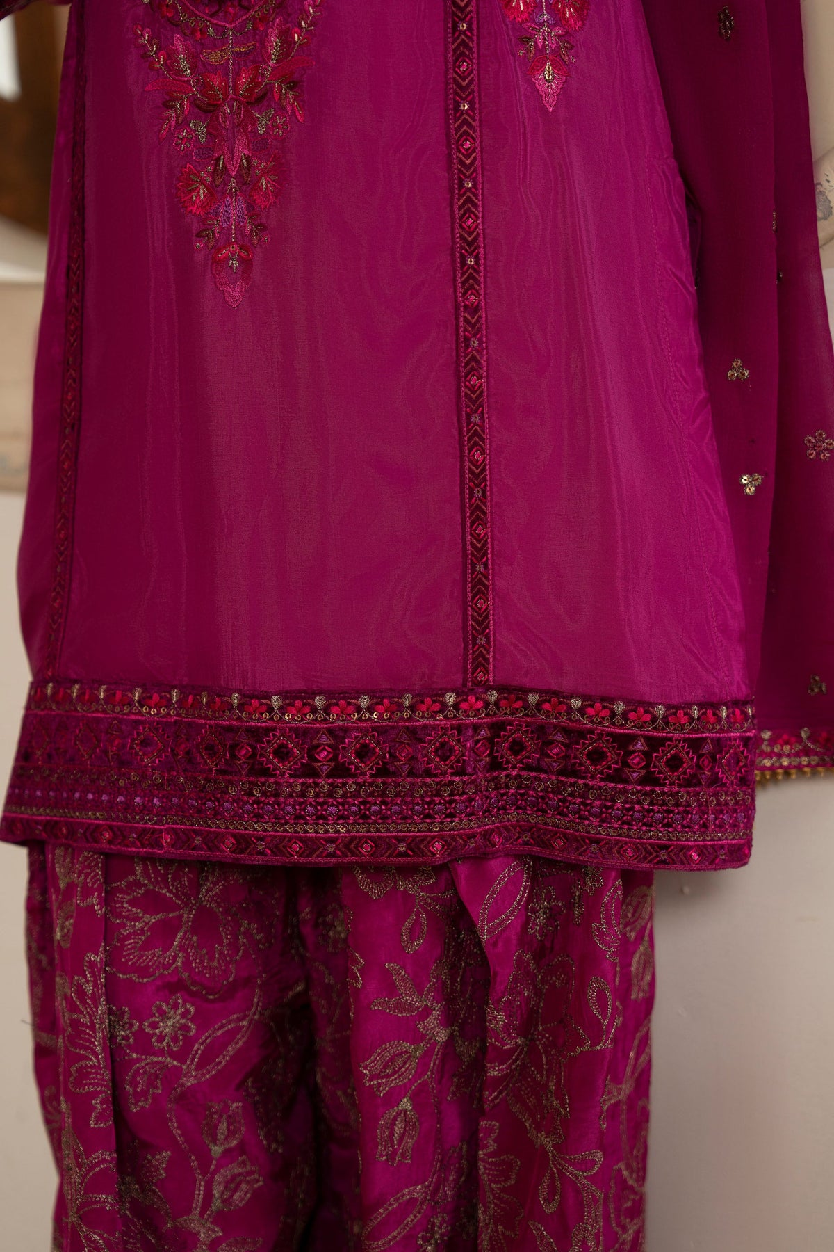 KC - F-528 - RANI PINK