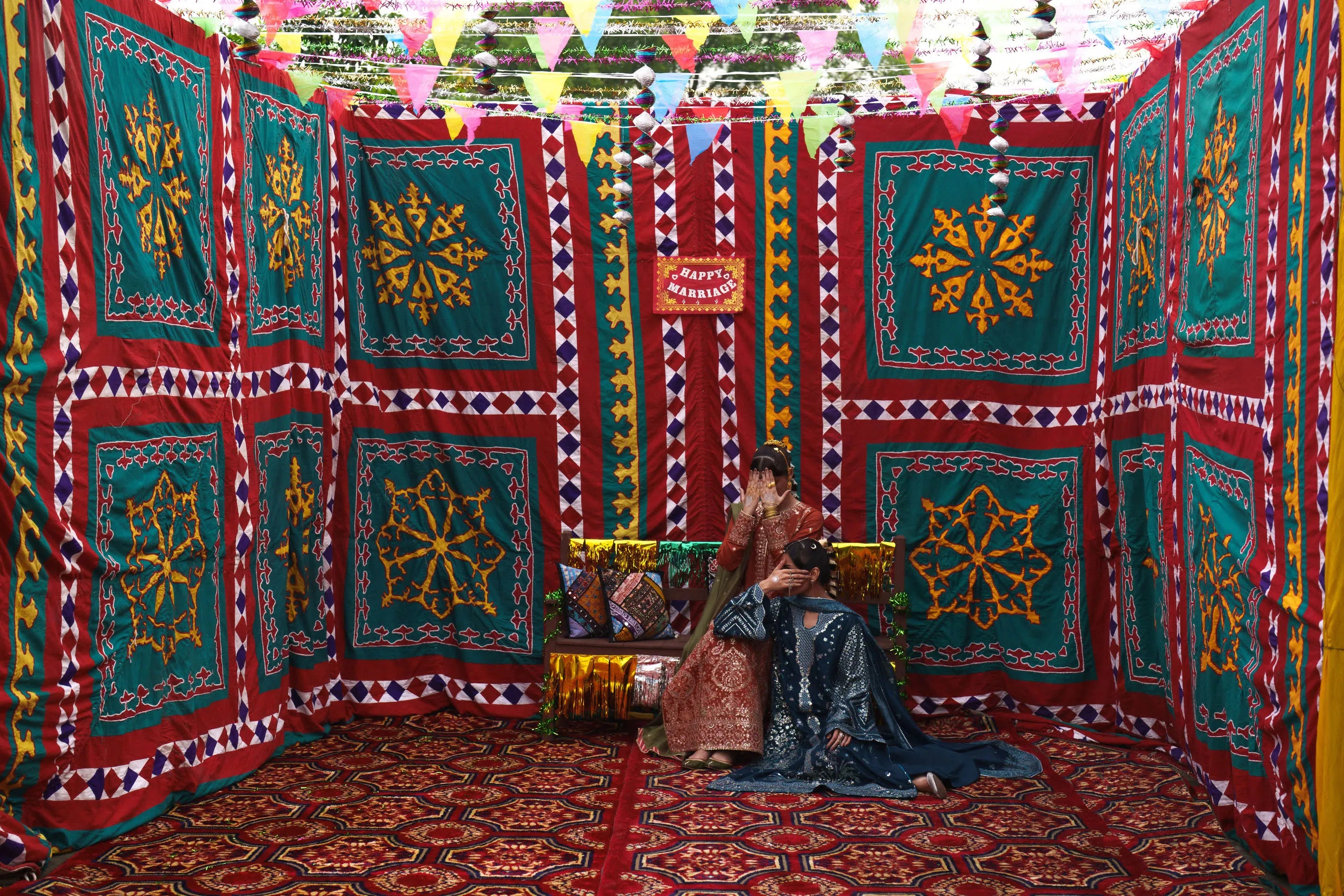CL - Neelofar