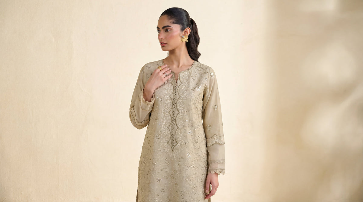 Nazaakat-Lawn