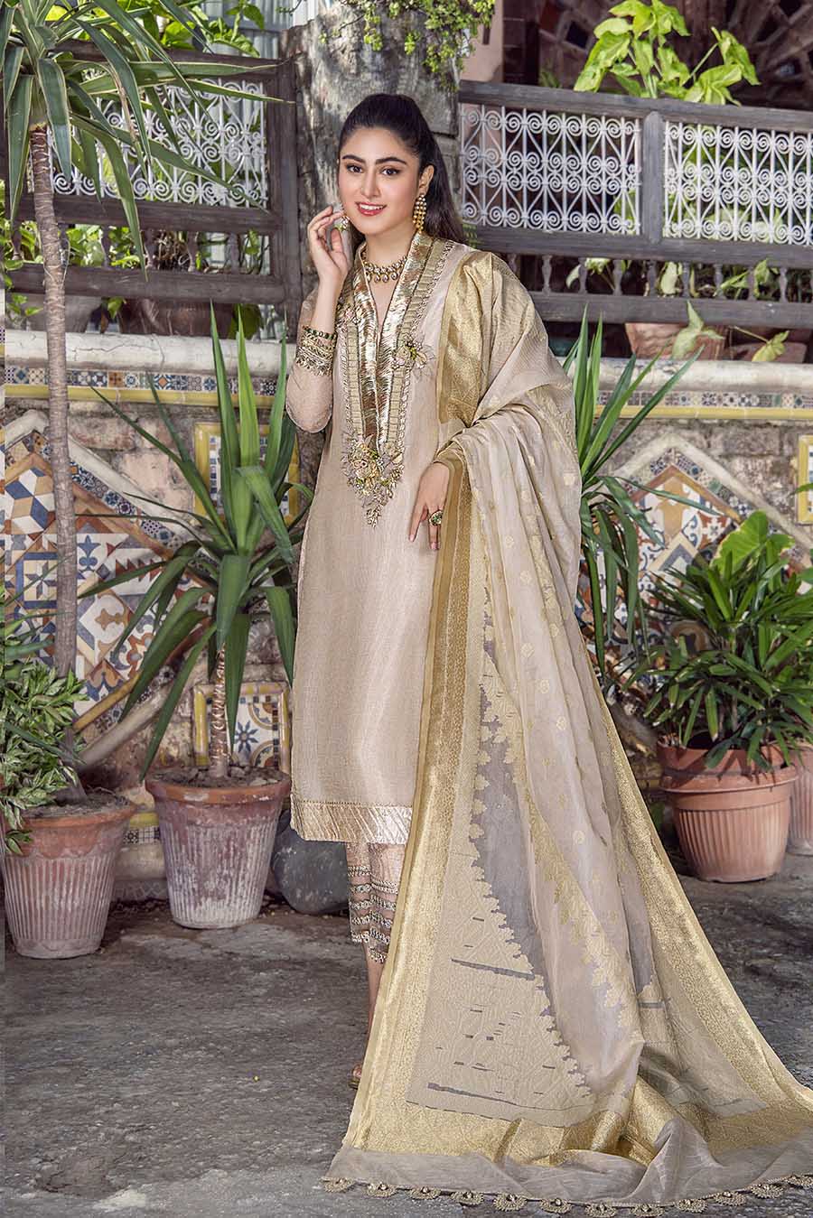 P-238 - Sherry's wardrobe