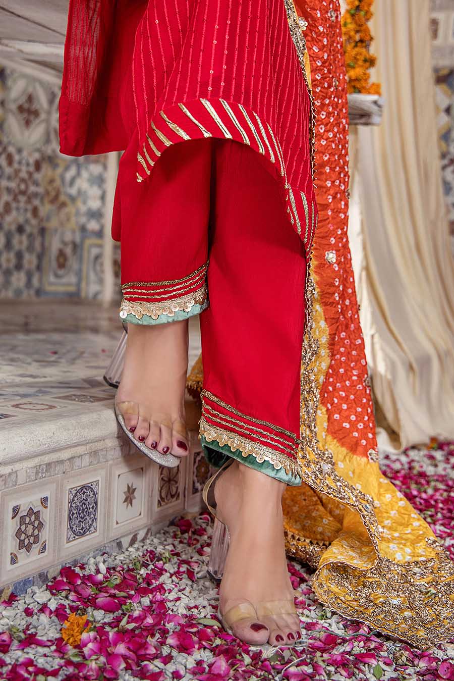P-241 - Sherry's wardrobe