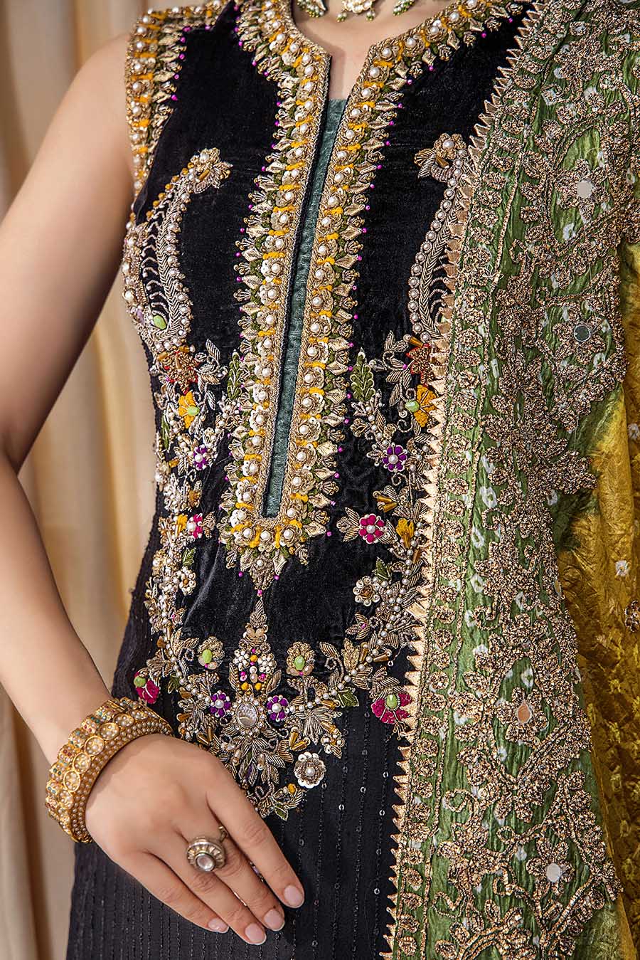 P-241 - Sherry's wardrobe
