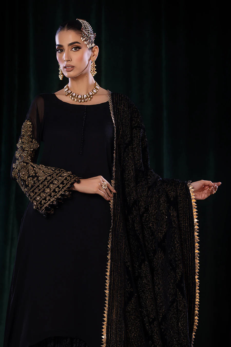 P-246 - Sherry's wardrobe