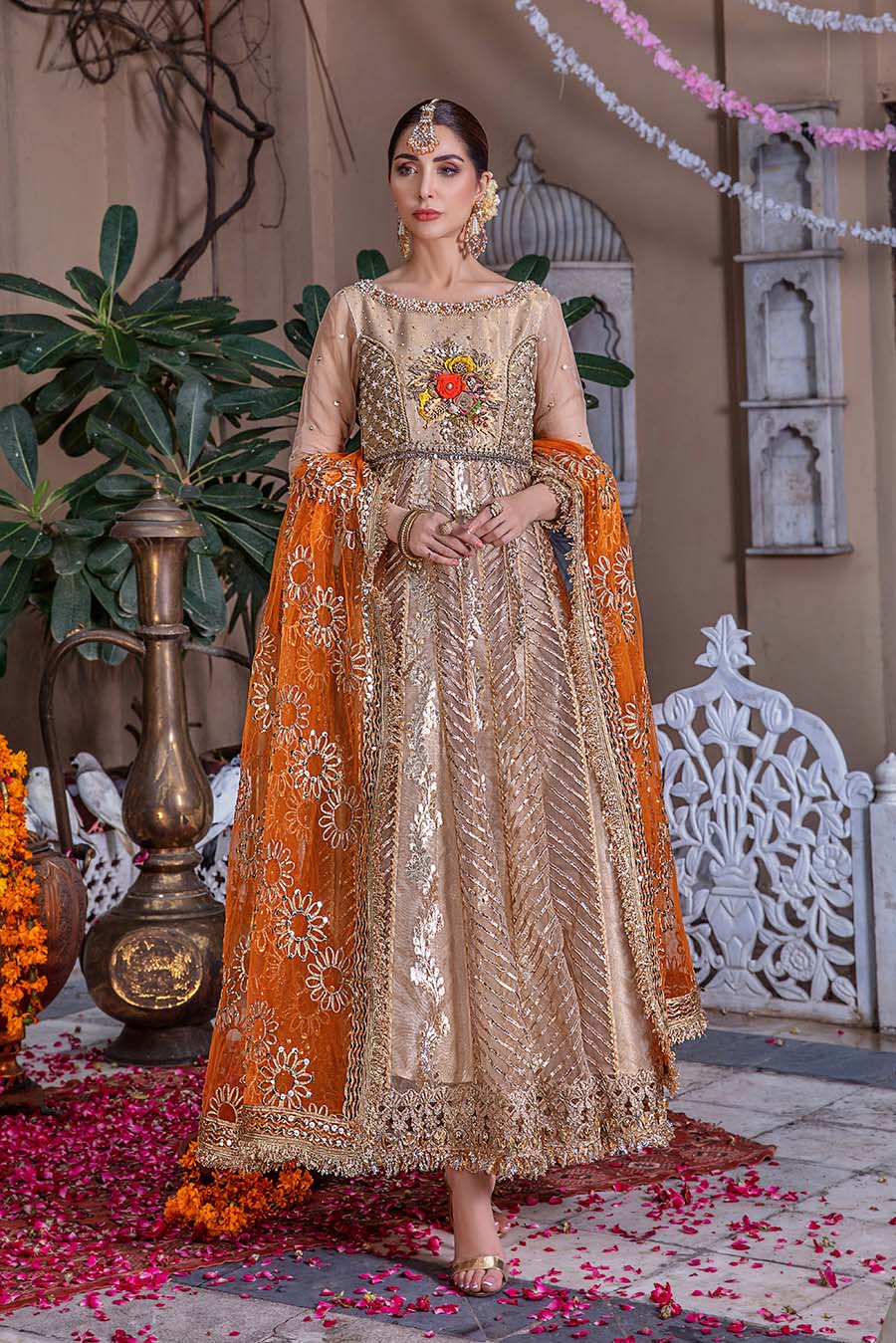 P-247 - Sherry's wardrobe