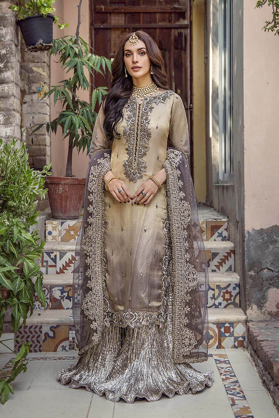P-249 - Sherry's wardrobe